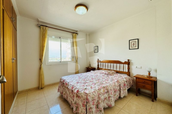 Апартамент - Продажа - Torrevieja - Centro