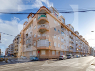 A · Resale TORREVIEJA · El Acequión - Los Náufragos