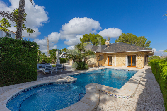 Villa - La Revente - ORIHUELA COSTA - Las Filipinas