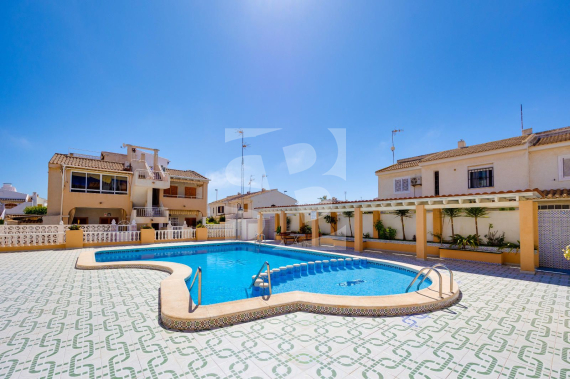Apartamento - Segunda Mano - TORREVIEJA - Torrevieja