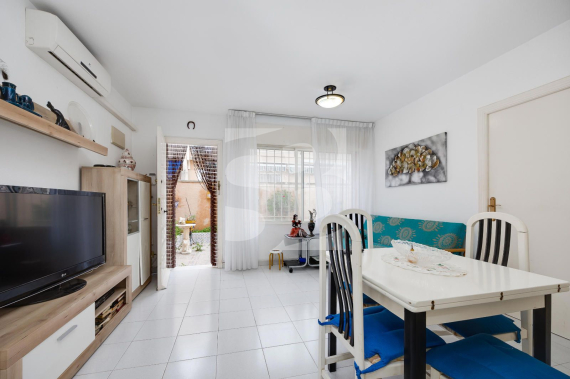 terraced house - Odsprzedaż - TORREVIEJA - Zona Carrefour
