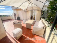 A · La Revente TORREVIEJA · Torrevieja