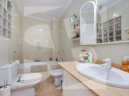 A · La Revente TORREVIEJA · Centro - Muelle Pesquero