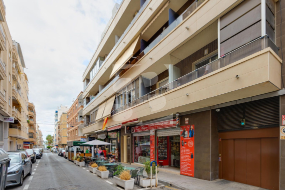 A - Odsprzedaż - TORREVIEJA - Centro