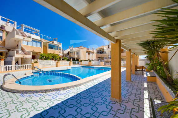 Apartamento - Segunda Mano - TORREVIEJA - Torrevieja