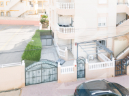 Apartment - Ground Floor Apartment · Odsprzedaż TORREVIEJA · Los Frutales