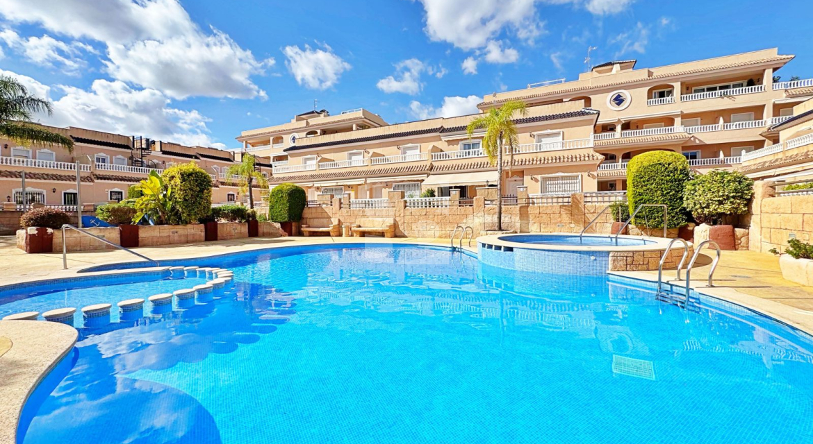 Townhouse · Segunda Mano ORIHUELA COSTA · Villamartin