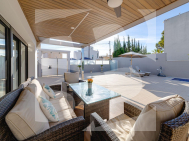 v · Segunda Mano TORREVIEJA · Los Balcones