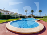 Bungalows Planta Baja · Resale TORREVIEJA · Carrefour Area