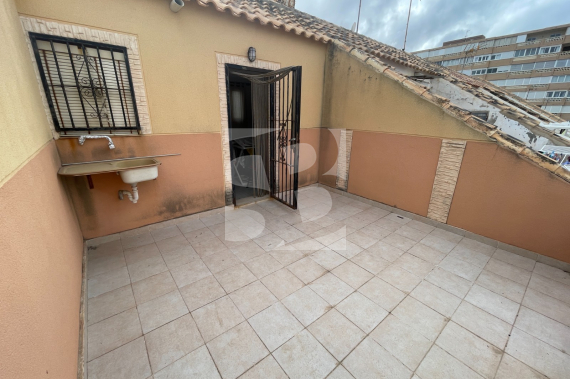  - Segunda Mano - La Mata - Playa