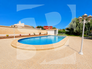 v · Resale TORREVIEJA · La siesta