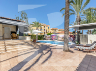 Вилла · Продажа TORREVIEJA · Rocio del Mar
