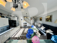 Attique · La Revente La Mata · Alanis