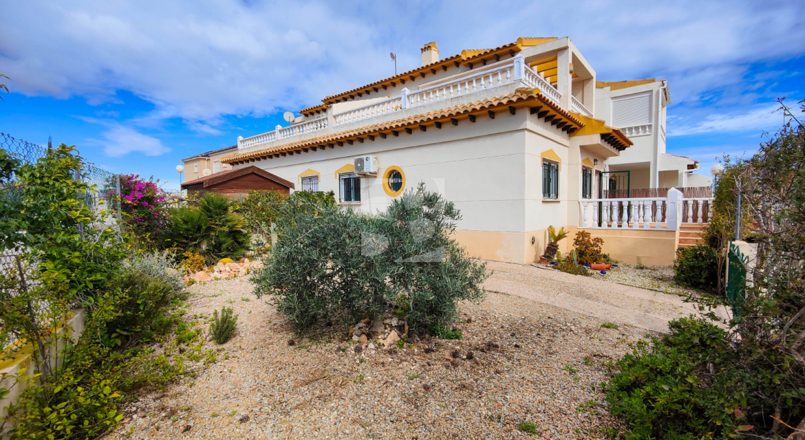 T · Продажа ORIHUELA COSTA · La Florida