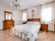 Villa · Resale ORIHUELA · Hurchillo