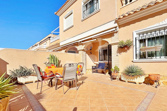 Townhouse - Odsprzedaż - ORIHUELA COSTA - 