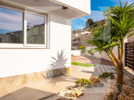 WILLA · Nowo zbudowane ROJALES · Junto Campo De Golf La Marquesa