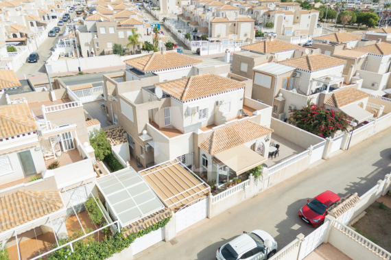 Апартамент - Продажа - TORREVIEJA - Aguas Nuevas