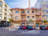 A · La Revente TORREVIEJA · Centro - Muelle Pesquero