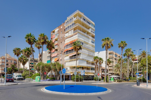 Апартамент - Продажа - TORREVIEJA - Torrevieja