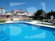 Row house · Holiday Rental TORREVIEJA · Carrefour Area