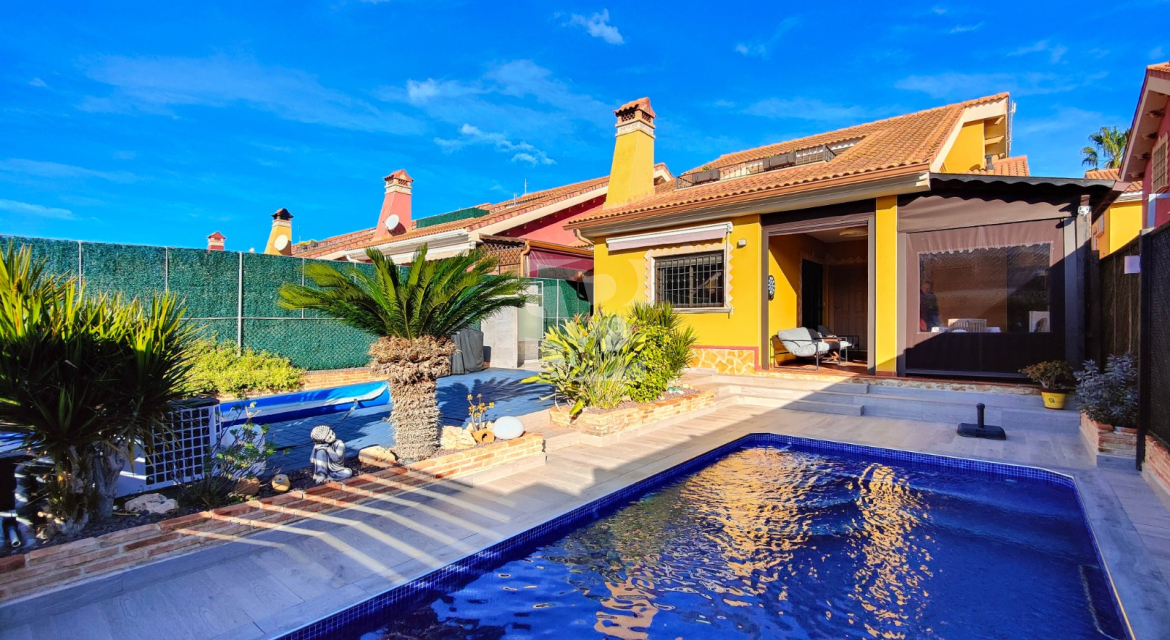 v · Продажа Guardamar del Segura · Guardamar - El Raso