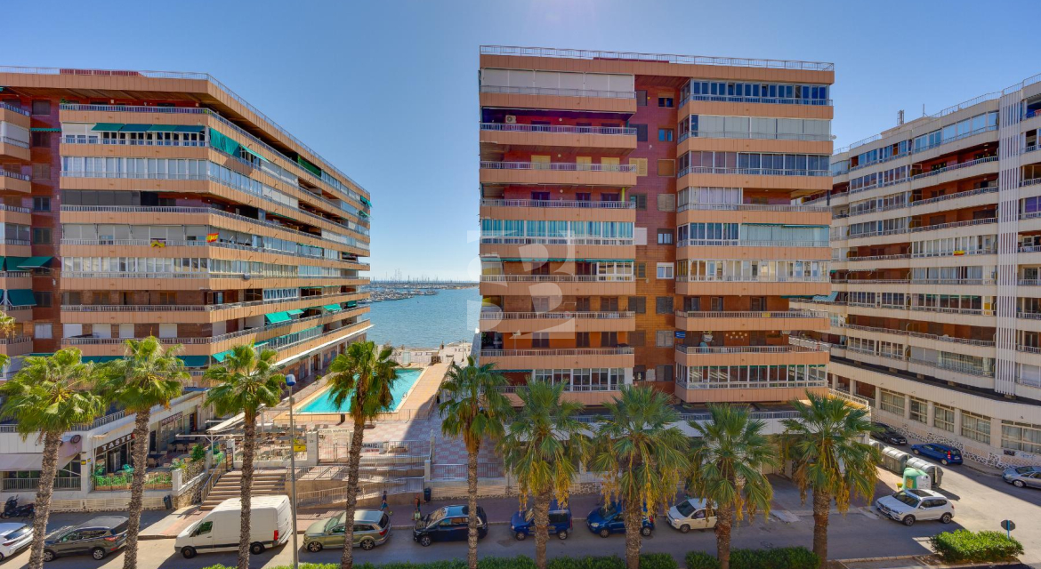 A · La Revente TORREVIEJA · Playa del Acequión