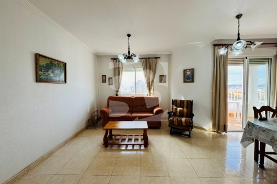 Апартамент - Продажа - Torrevieja - Centro