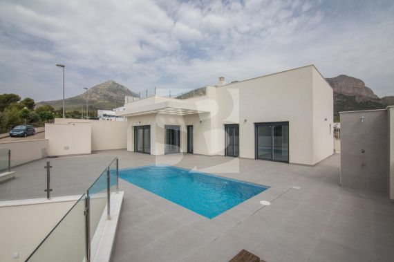 Villa - Nouvelle construction - Polop - Alberca