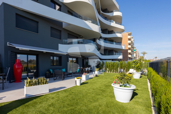 Apartment - Odsprzedaż - TORREVIEJA - Rocio del Mar