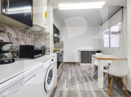 A · La Revente TORREVIEJA · Centro