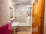 A · La Revente TORREVIEJA · El Acequión - Los Náufragos