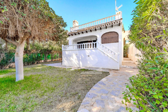 Villa - Resale - Orihuela-Costa - Playa Flamenca