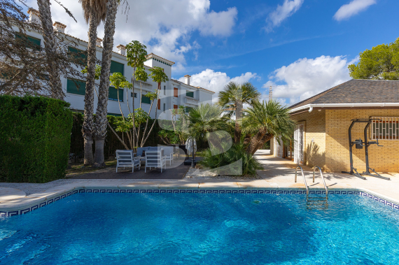 Villa - La Revente - ORIHUELA COSTA - Las Filipinas