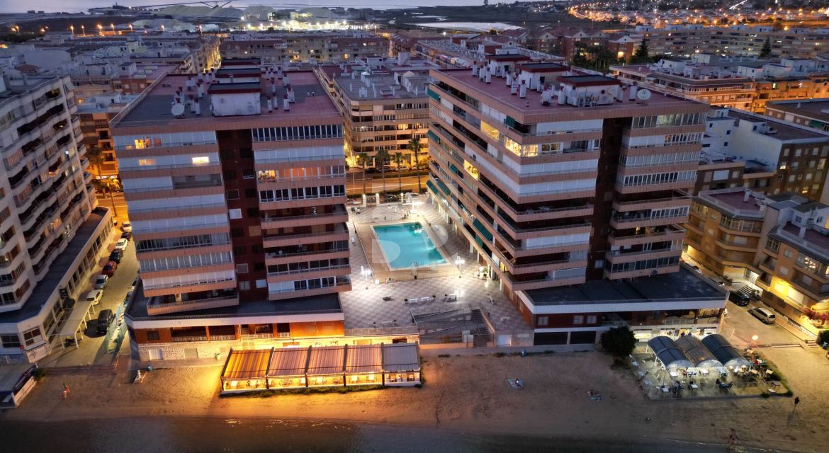 A · La Revente TORREVIEJA · Torrevieja