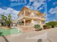 Villa · Resale ORIHUELA · Hurchillo