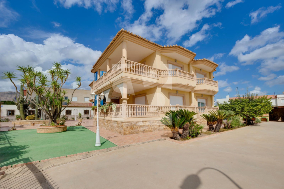 Villa - Resale - ORIHUELA - Hurchillo