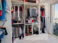 p · La Revente ALMORADÍ · Almoradi