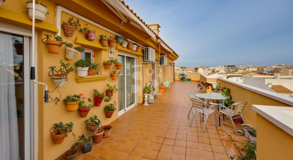 p · Resale PILAR DE LA HORADADA