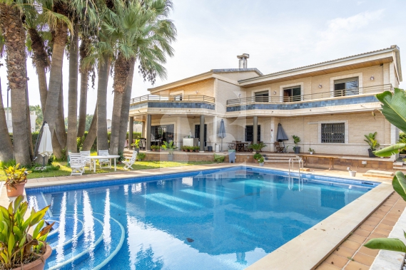 Вилла - Продажа - ORIHUELA COSTA - Dehesa de Campoamor