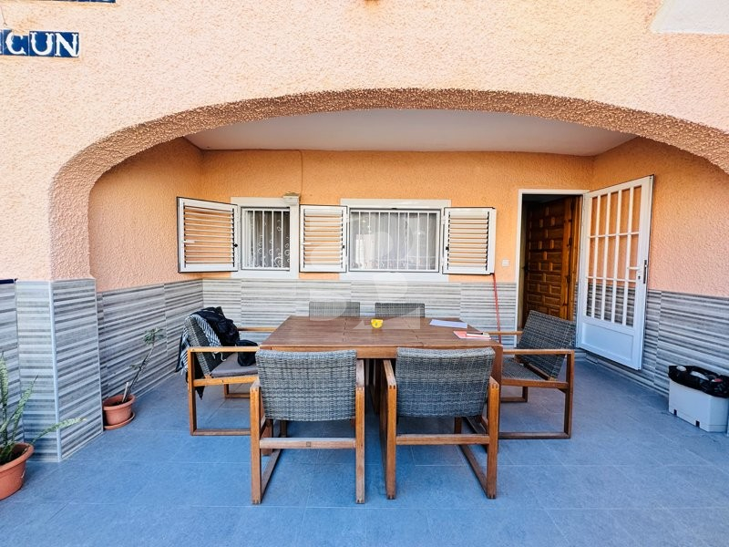 Townhouse · La Revente La Mata · Los Europeos