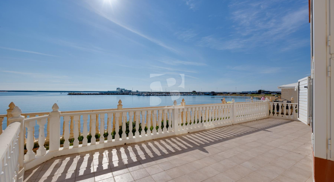 A · Продажа TORREVIEJA · Playa del Acequión