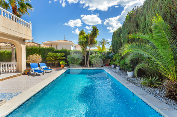 Villa - Segunda Mano - ORIHUELA COSTA - Playa Flamenca