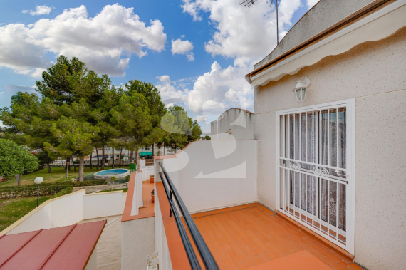 terraced house - Resale - TORREVIEJA - Los Balcones