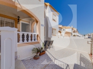 Bungalows Planta Baja · Resale TORREVIEJA · Carrefour Area