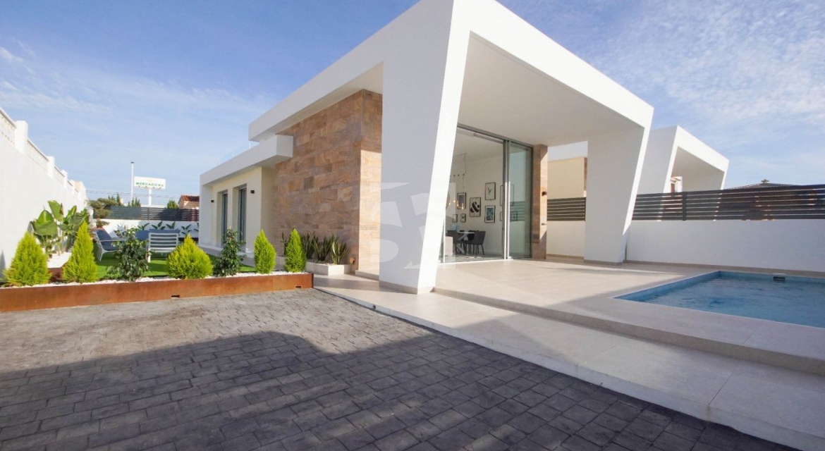 Villa · Nouvelle construction TORREVIEJA · Torreta Florida