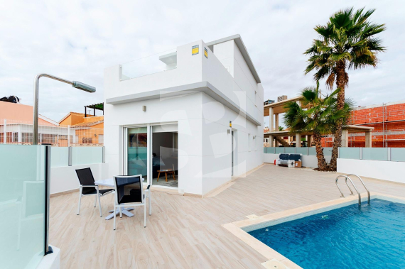 Villa - Nouvelle construction - TORREVIEJA - Torretas