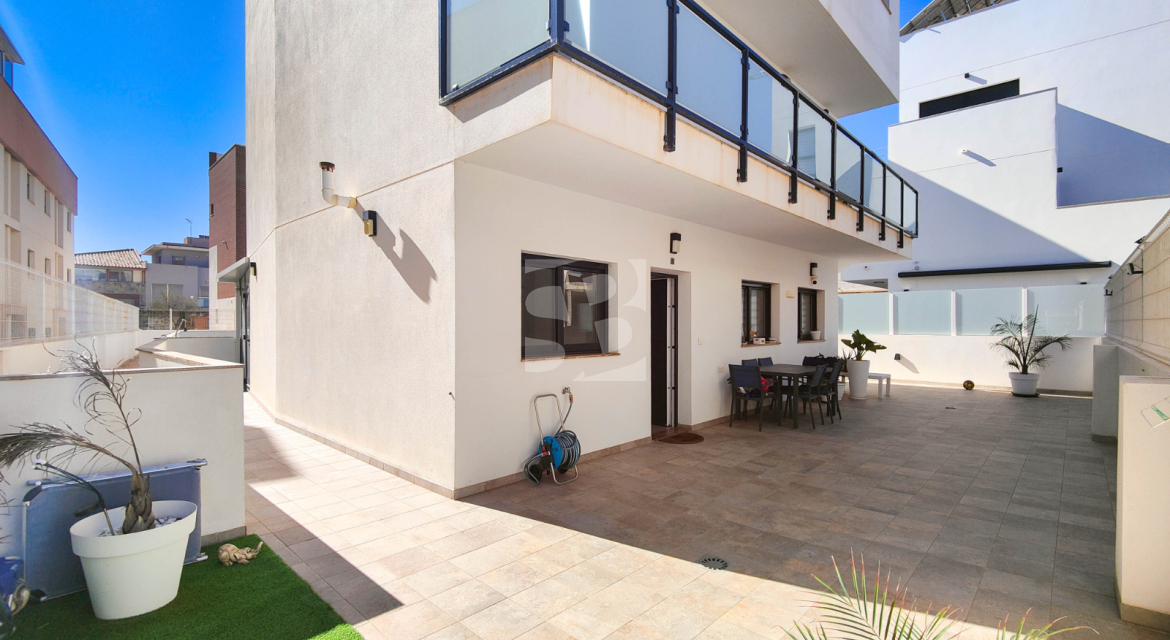 A · La Revente Guardamar del Segura · Guardamar - El Raso