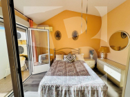 Attique · La Revente La Mata · Alanis