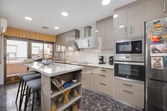 A - Odsprzedaż - TORREVIEJA - Centro - Muelle Pesquero